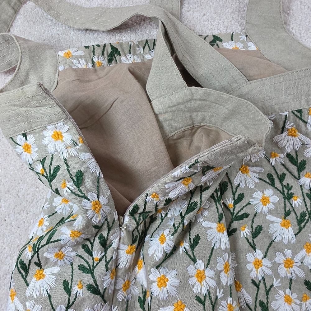 Maeve By Anthropologie Tank Top Womens XS Green Daisy Floral Embroidered Lined - Picture 3 of 7